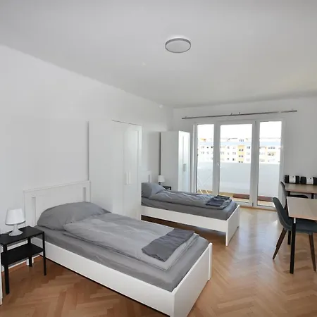 5 Einzelbetten Apartment *