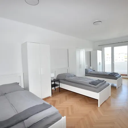 5 Einzelbetten Apartment *