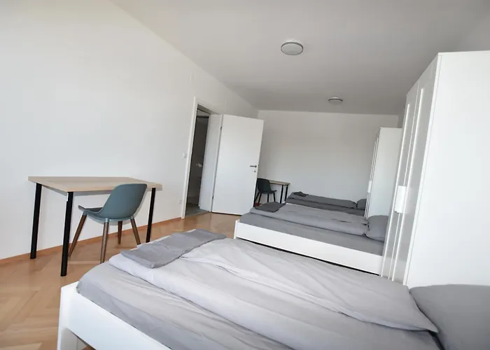 شقة 5 Einzelbetten *